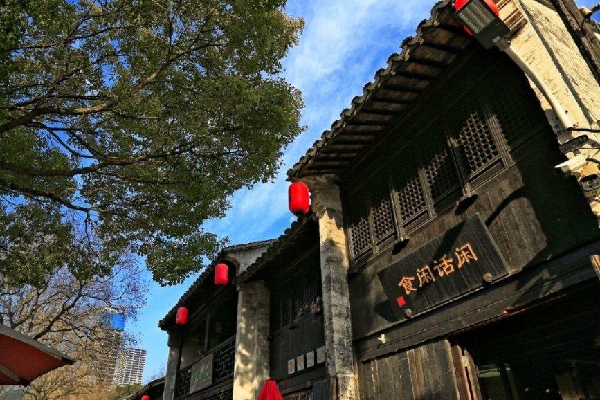 天邦食品:预计2023年净利润亏损26亿元-29亿元